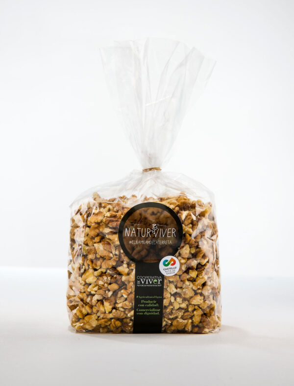 nueces en cuartos de viver